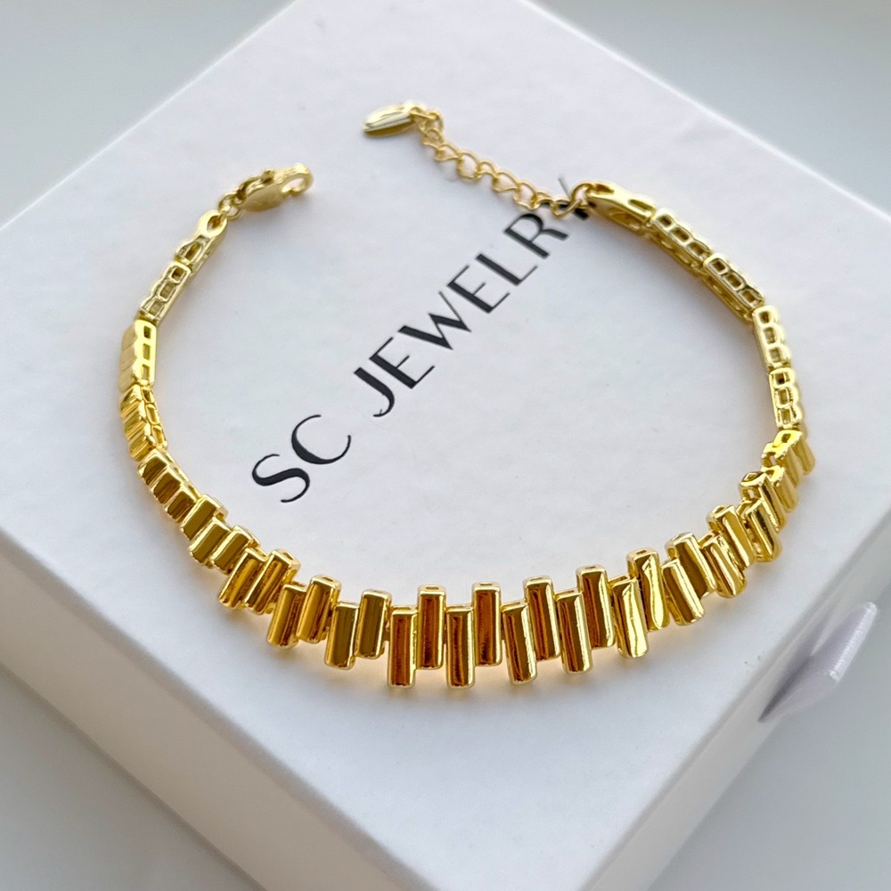Gold Bar Chain Bracelet | 14K Gold Plated | Modern Luxury Design